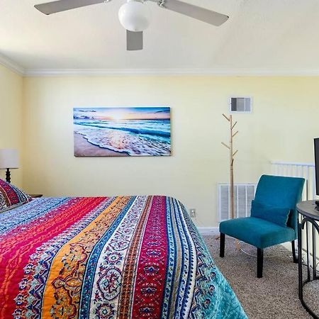 Ferienwohnung Oceanfront At The Dawns Galveston Exterior foto