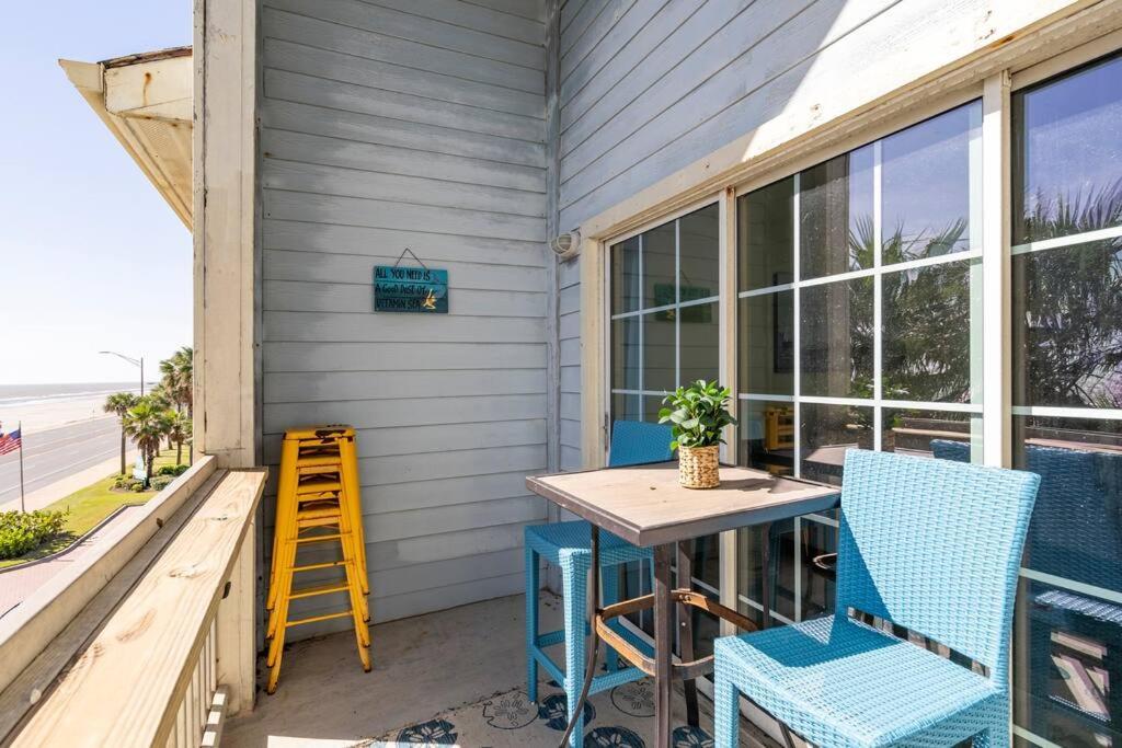 Ferienwohnung Oceanfront At The Dawns Galveston Exterior foto